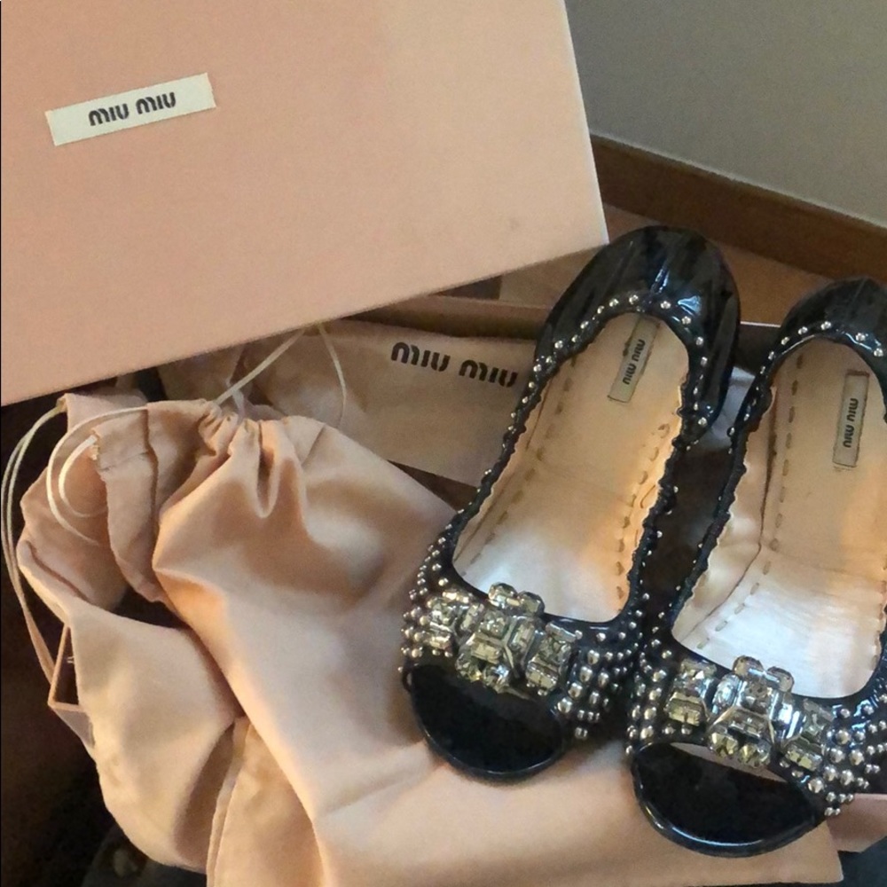 Authentic miu miu beautiful flats😍
